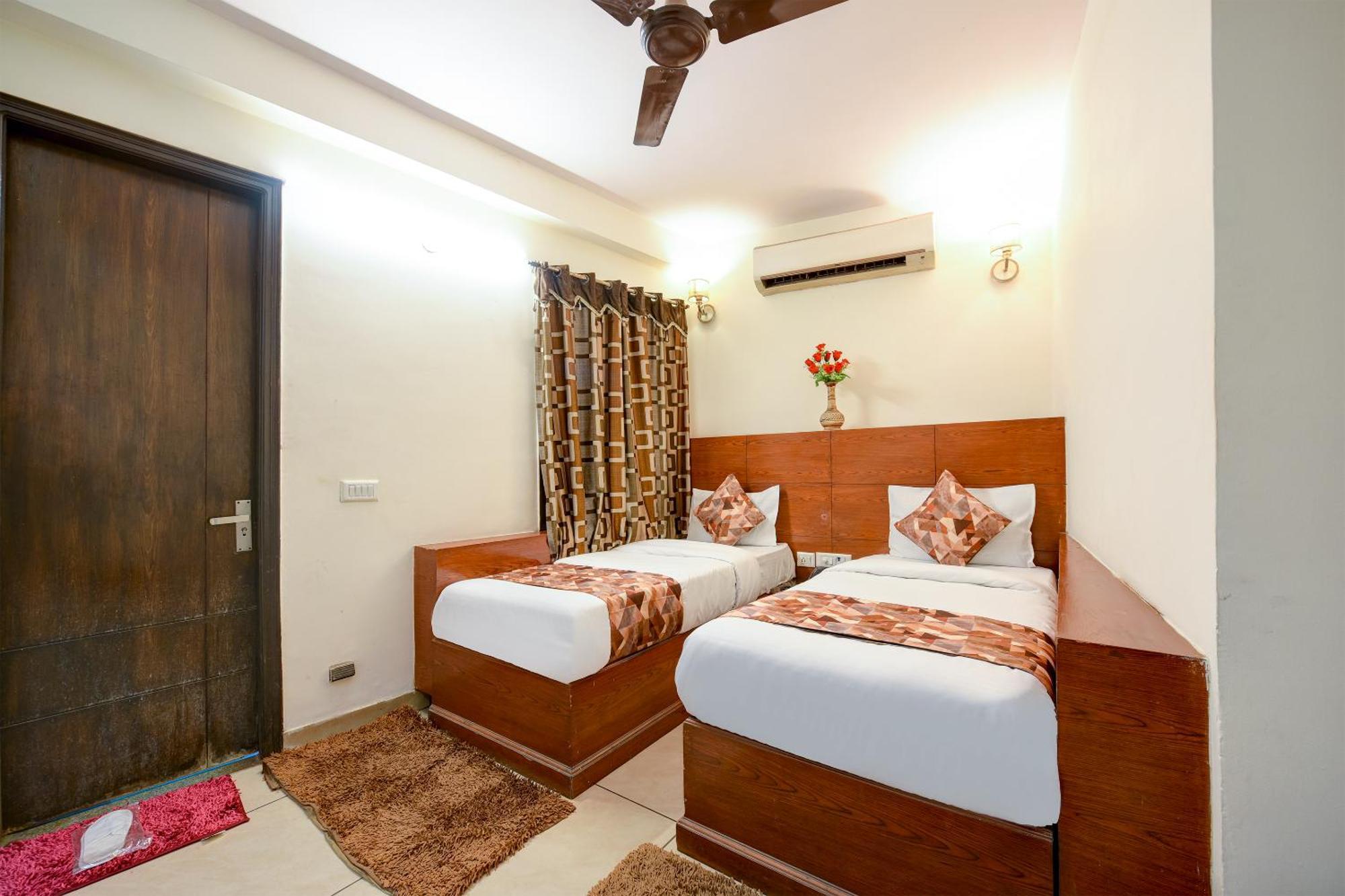 Hotel Le Grand - Walk-In From Rk Ashram Metro Station Neu-Delhi Exterior foto